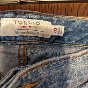 Torrid Women's Blue Denim Jeans